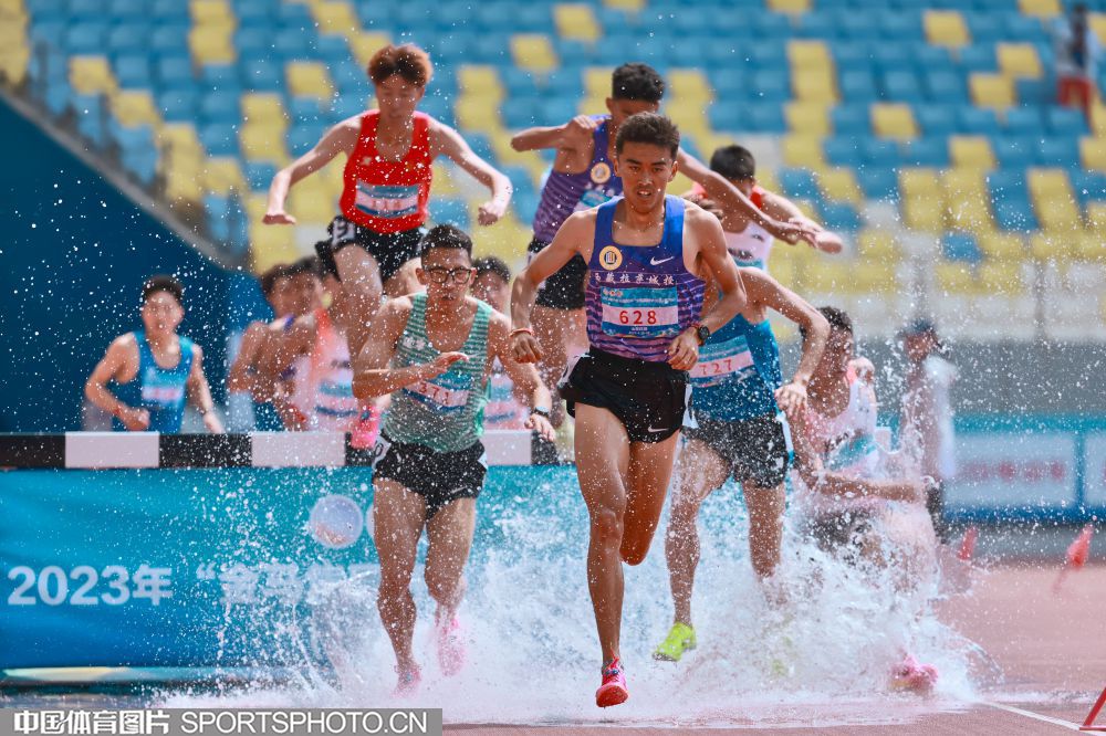 而高诗岩作 而高诗岩作